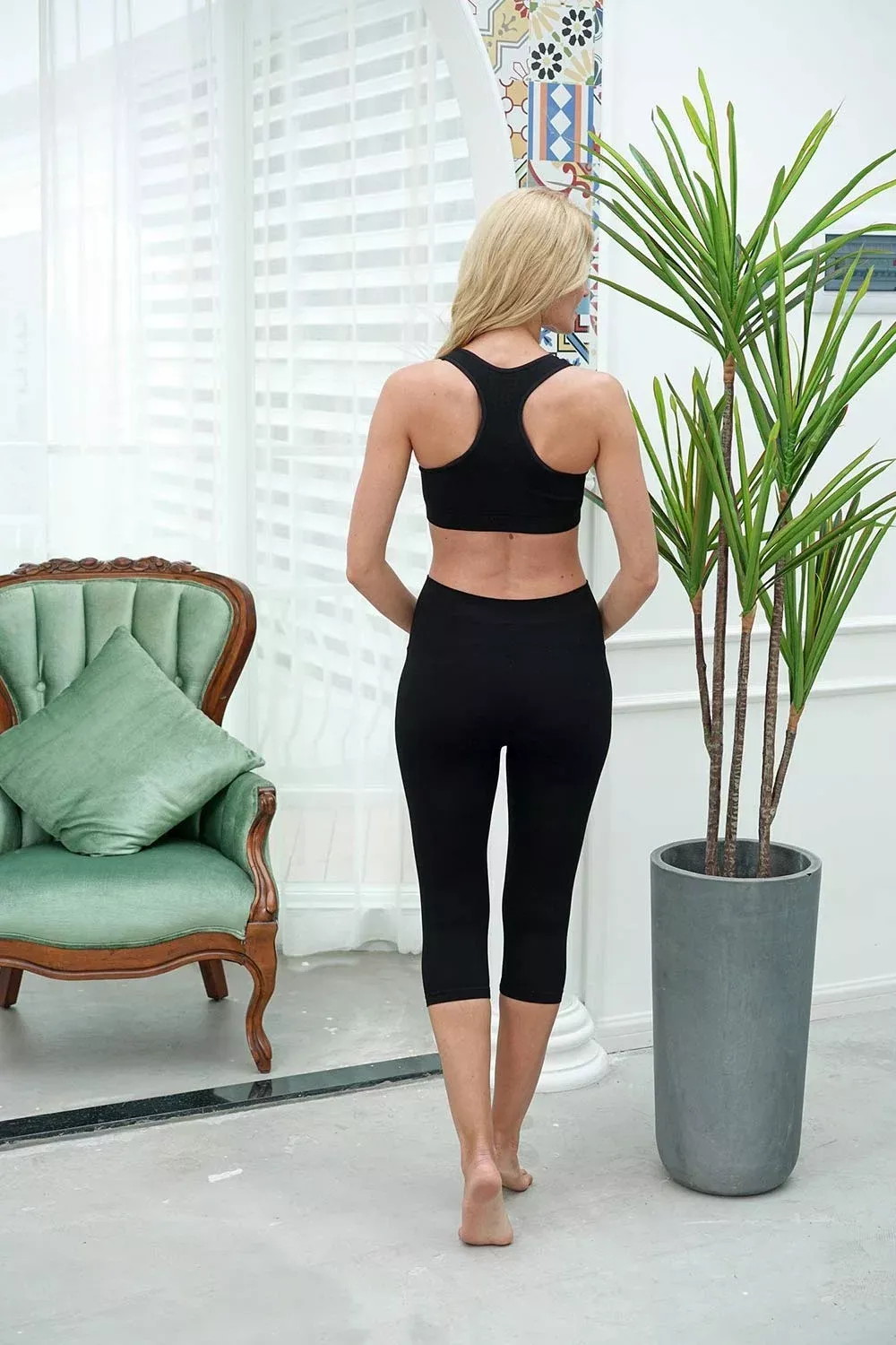 Bamboo Regular Band Capri Legging