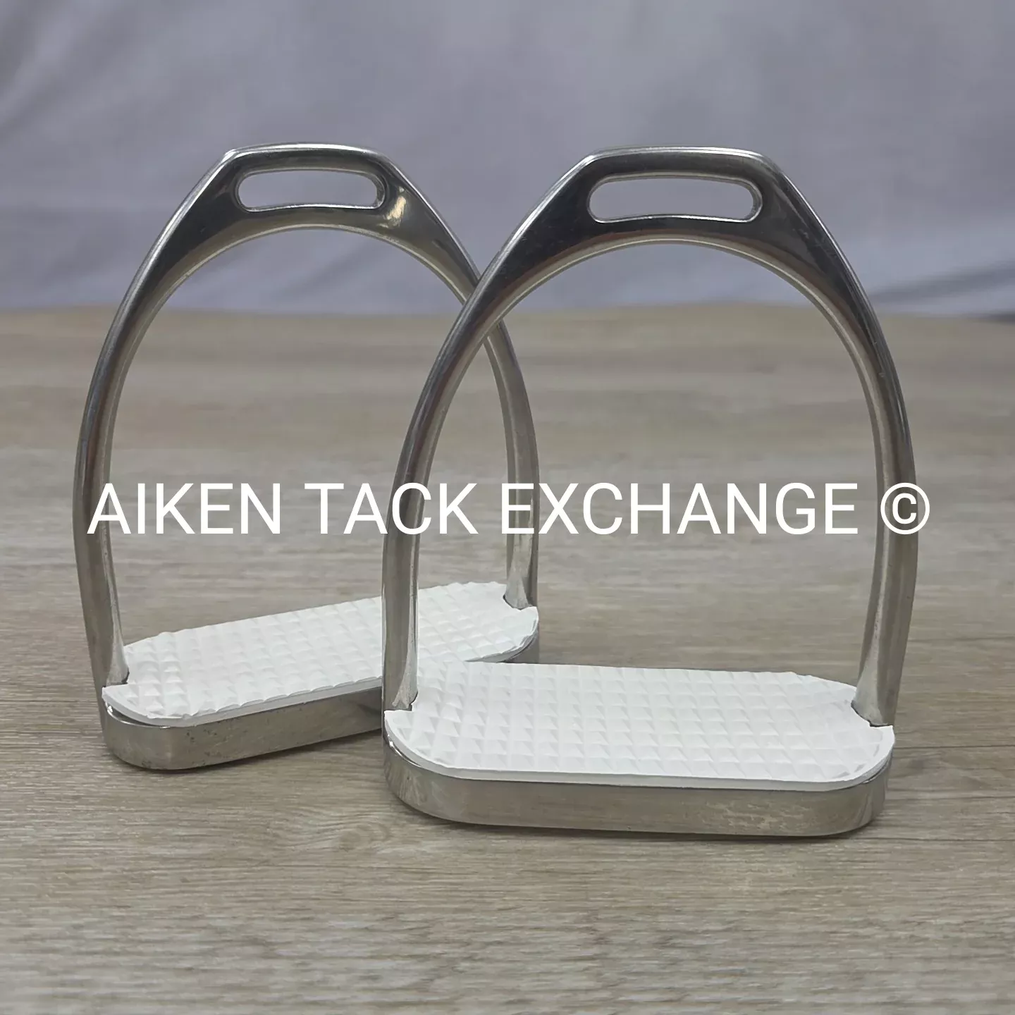 Fillis Stirrup Irons 4.25"
