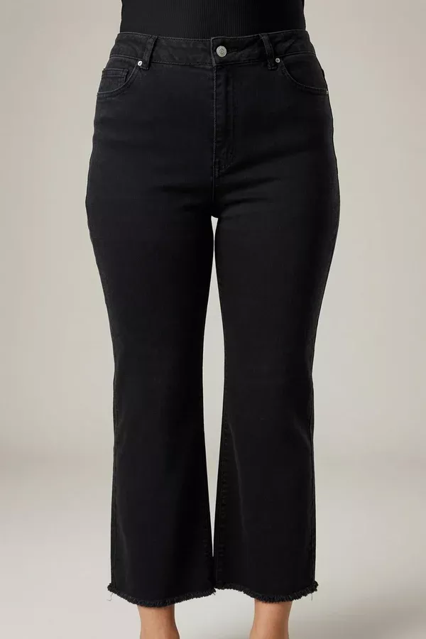 High Waist Bootcut Jeans w/ Frayed Hem