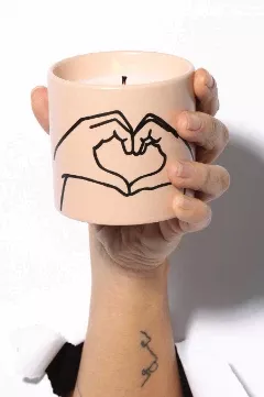 Impressions 5.75 oz candle